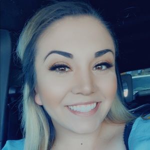 Meet your Posher, Marissa